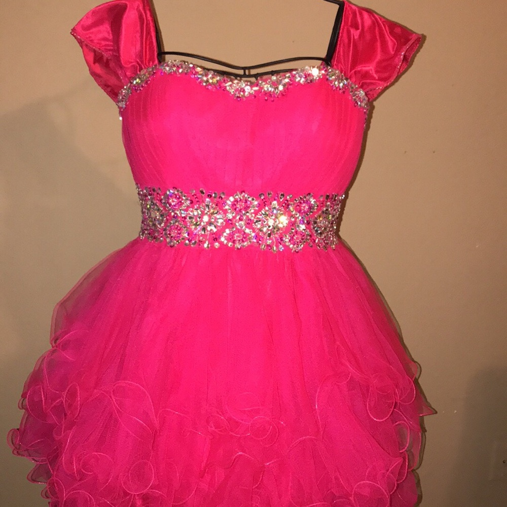 Dress - Picture 3 of 3
